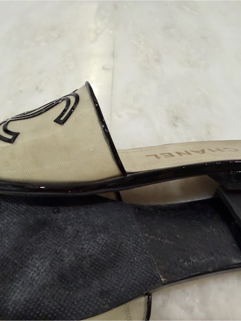 CHANEL Beige Mesh and Black Trim Slide sandals - Picture 3 of 4